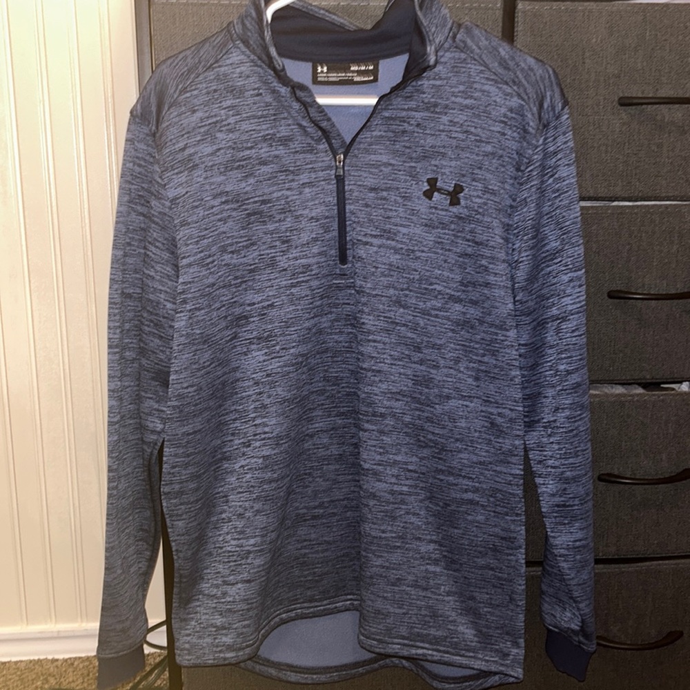 Under Armour men’s blue fleece size medium.